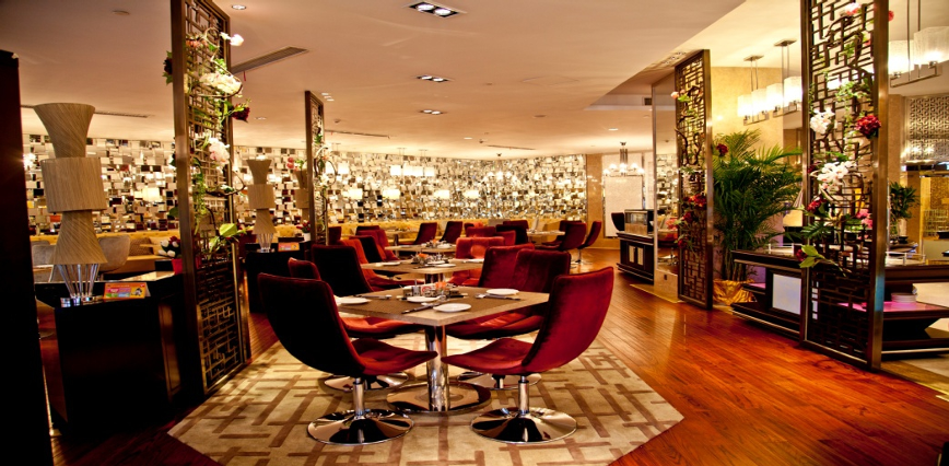 东湖宾馆餐厅环境 / Restaurant interior at East Lake Hotel